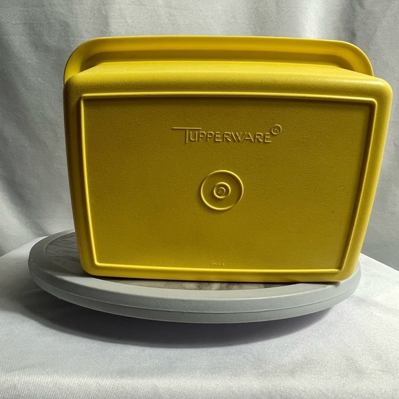 Vintage Tupperware Yellow Rectangular Marinating Keeper Container w/ Lid - Picture 5 of 8